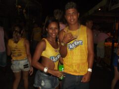 Oktober 10 Anos